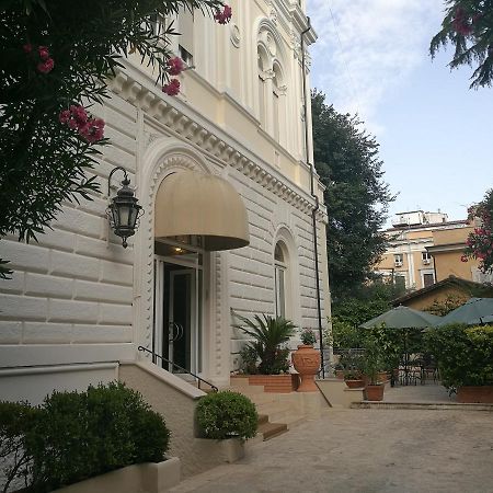 רומא Hotel Villa Delle Rose מראה חיצוני תמונה